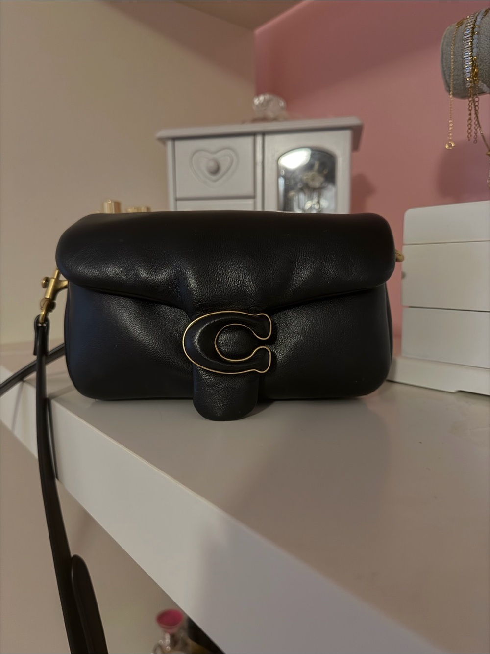 Coach Pillow Tabby 18 – Black Nappa Leather (Like New) - Picture 3 of 7